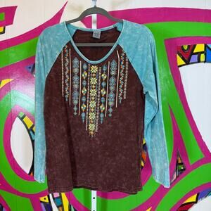Cowgirl Legend, Graphic Embellished Blue and Brown Raglan Blouse. Size Large.